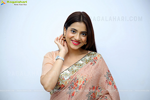 Dimple Thakur at Hi Life Exhibition Curtain Raiser