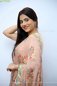 Dimple Thakur at Hi Life Exhibition Curtain Raiser