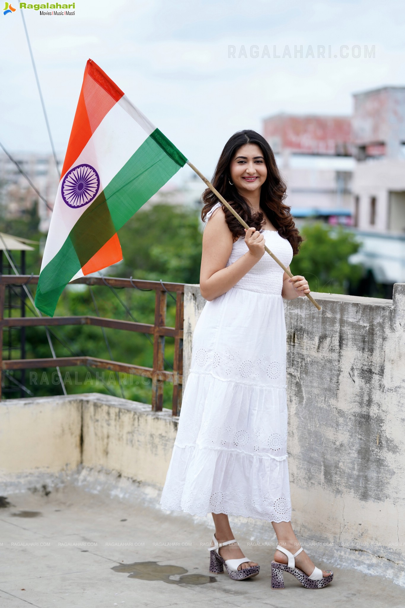 Harshada Patil Poses With Indian Flag for Independence Day Shoot, HD Photo Gallery