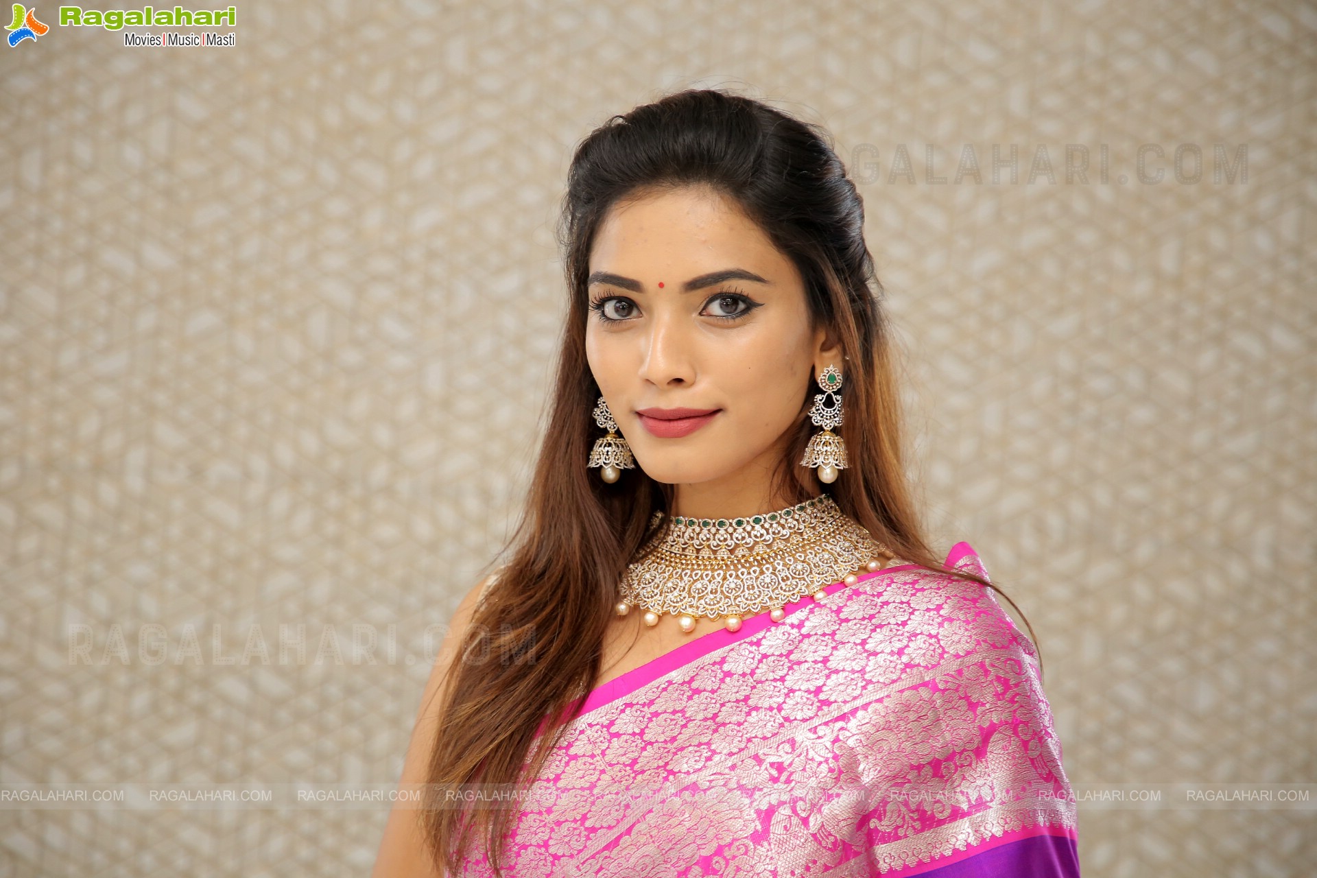 Harshini Balla Showcases a Collection of Sri Bhavani Jewels, HD Photo Gallery