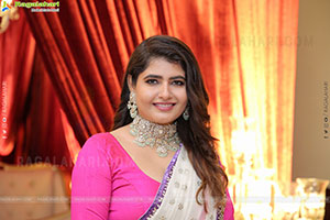 Ashima Narwal HD Photos