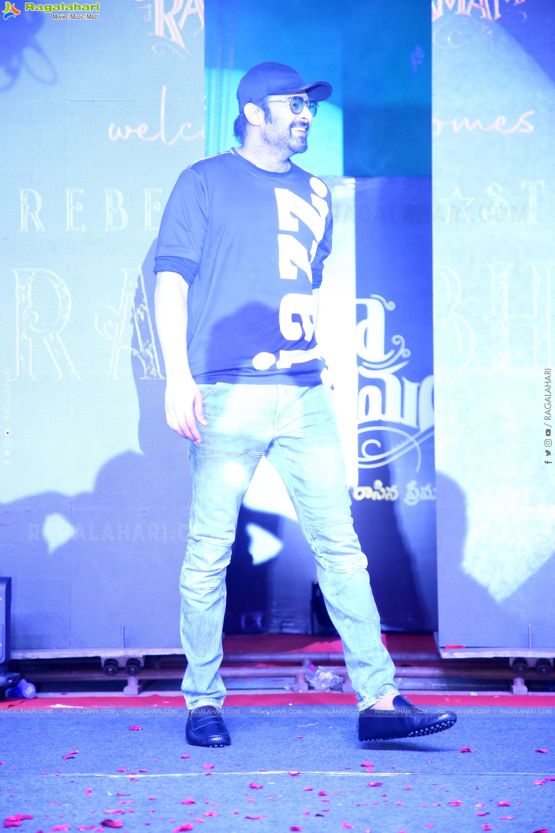 Prabhas at Sita Ramam Pre Release, HD Photo Gallery