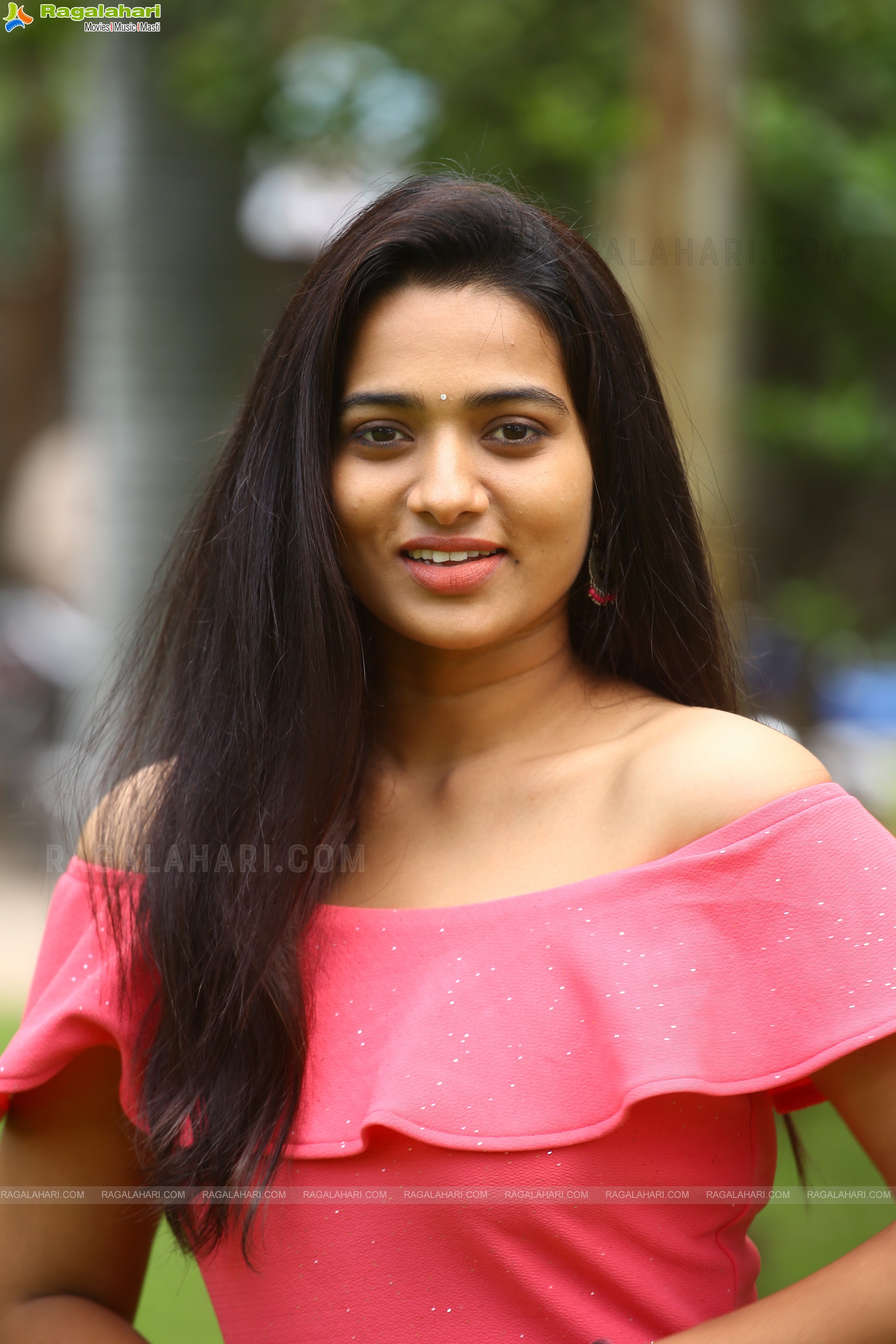 Rekha Nirosha at Ikshu Movie Trailer Launch, HD Photo Gallery