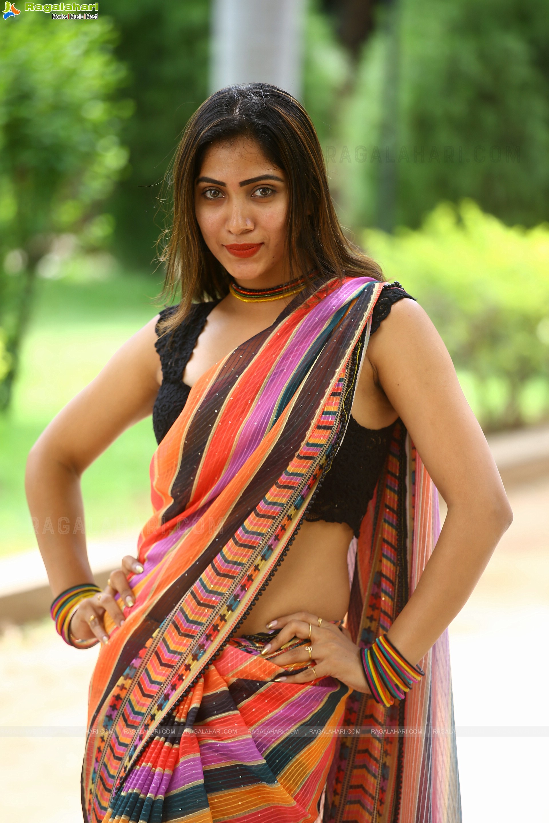 Sahar Krishnan at Antele Katha Antele Movie Press Meet, HD Photo Gallery