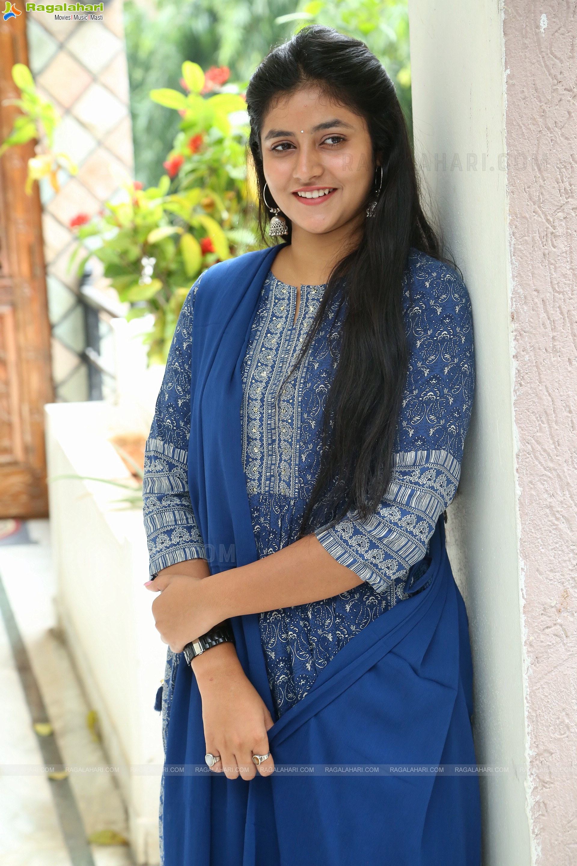 Sanchita Bashu at First Day First Show Movie Interview, HD Photo Gallery