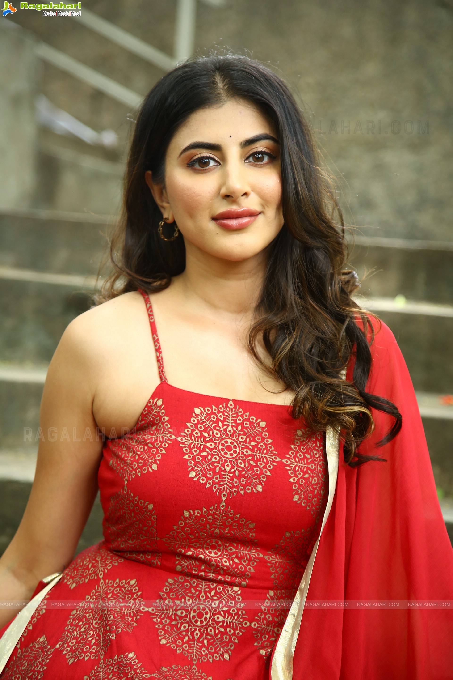 Shweta Avasthi at Dilwala Movie Opening, HD Photo Gallery