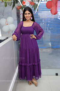 Sravanthi Chokarapu at Vishal Peripherals Store Launch