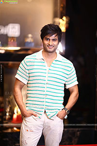 Sudheer Babu @ Aa Ammayi Gurinchi Meeku Cheppali Song Launch