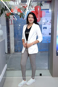 Supraja Reddy at Vishal Peripherals Store Launch