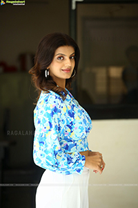 Tanishq Rajan at Commitment Pre-Release Event