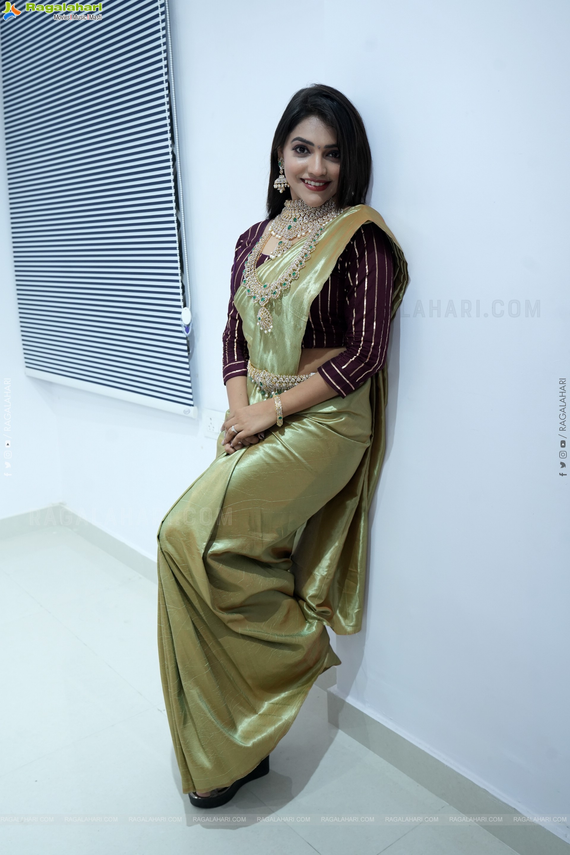 Ishwarya Vullingala at Hi Life Jewels Event, HD Gallery