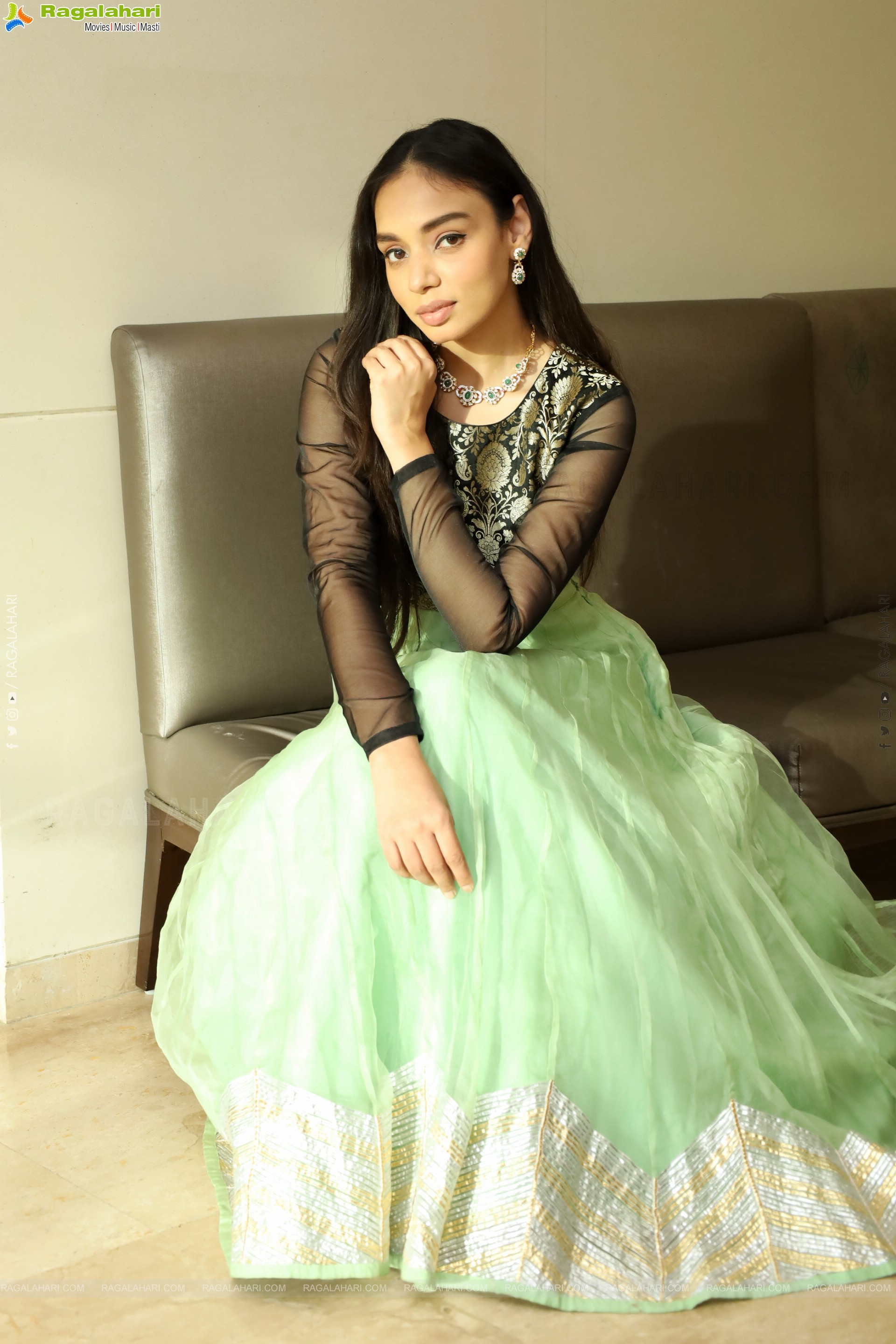 Kaashraf Latest Stills, HD Gallery