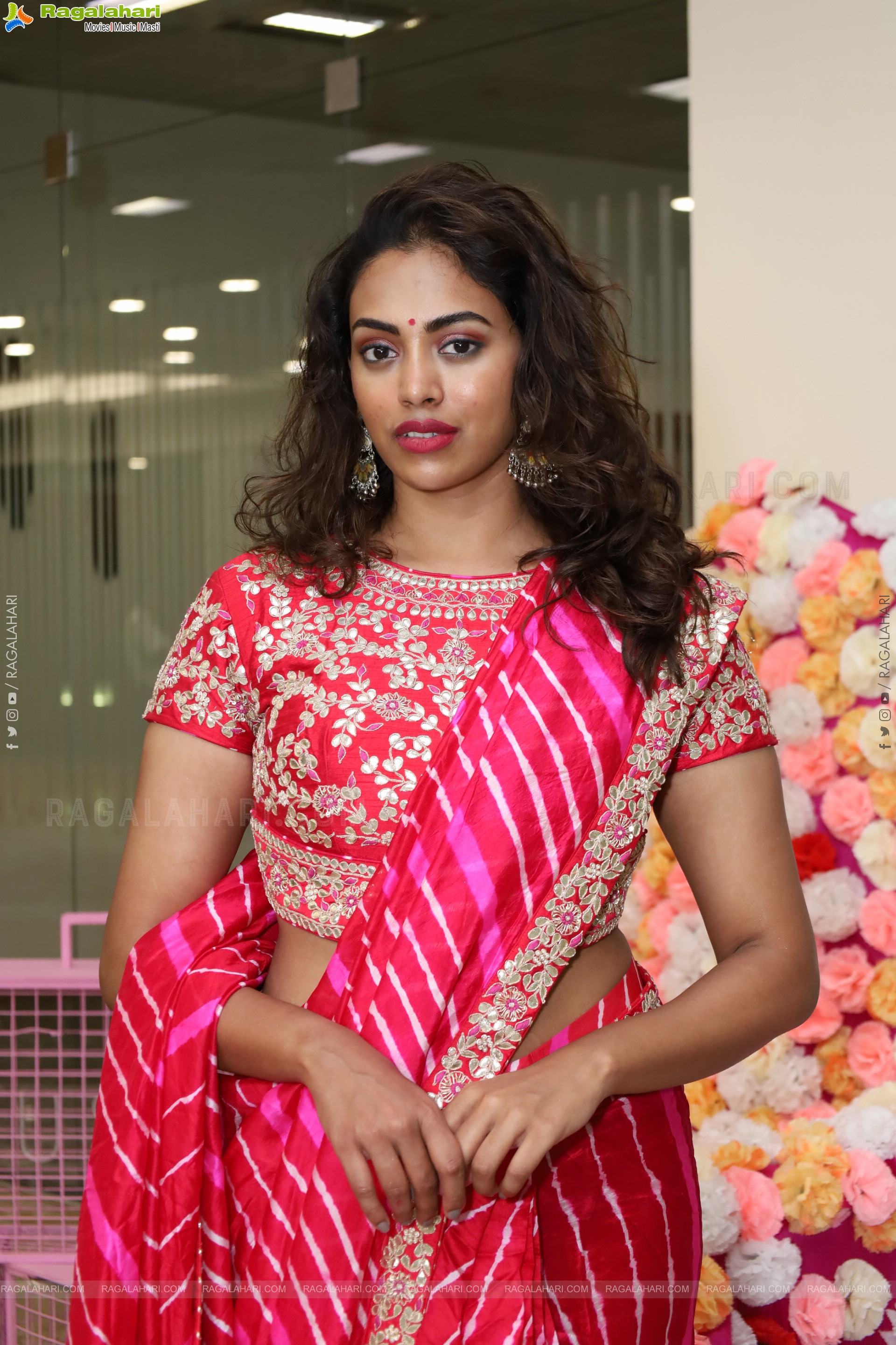 Kamakshi Bhaskarla Latest HD Photo Gallery