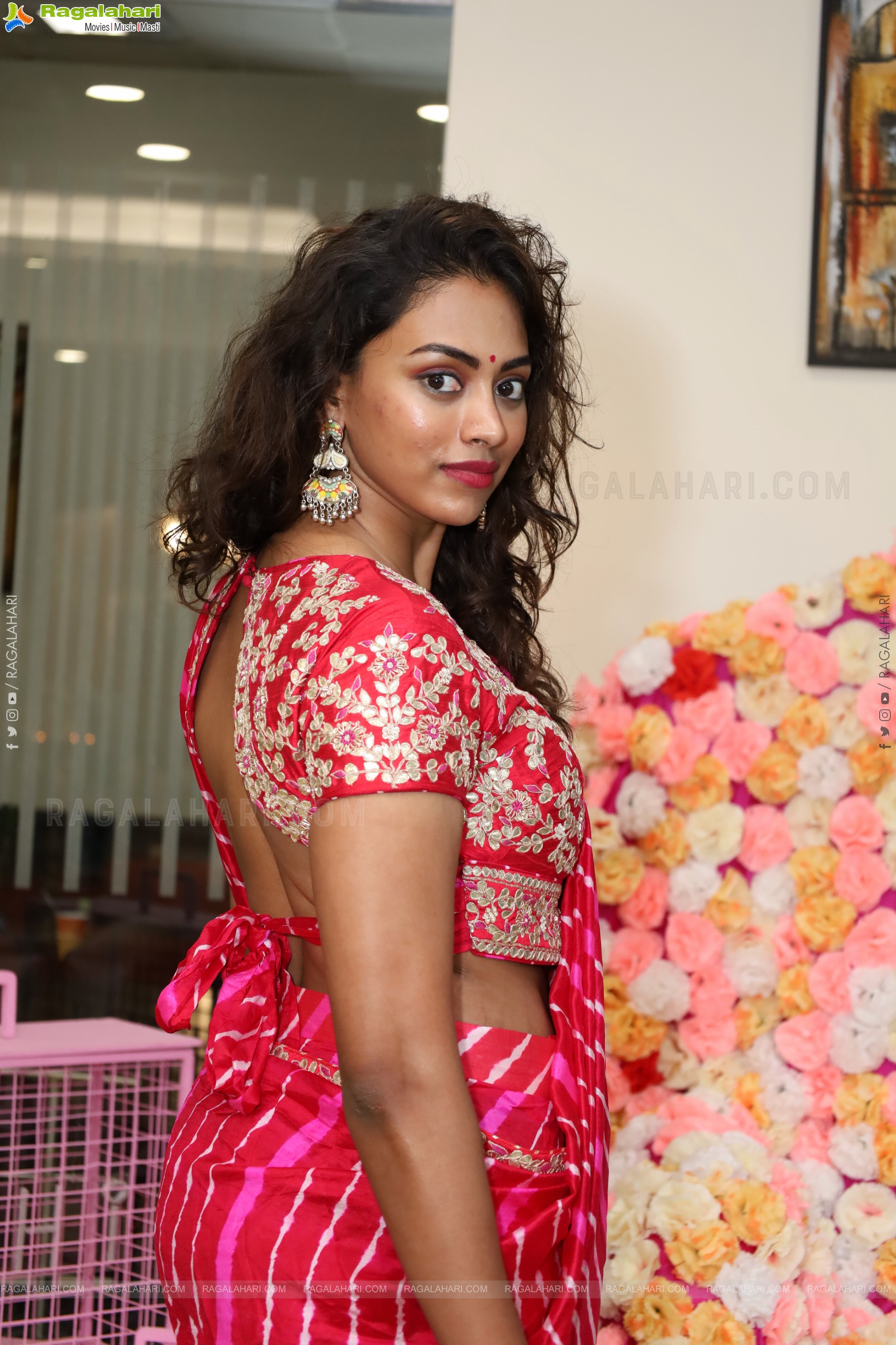 Kamakshi Bhaskarla Latest HD Photo Gallery