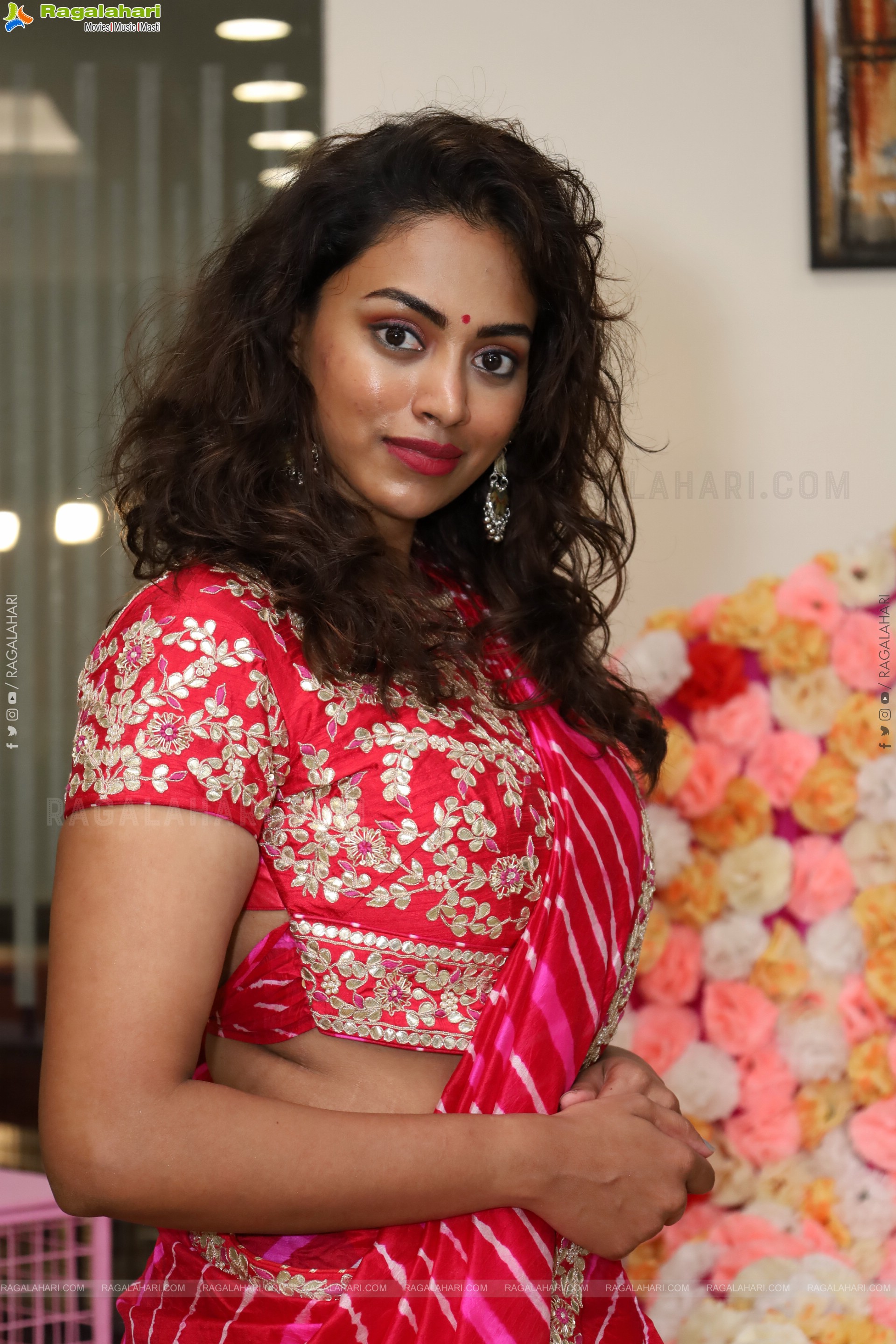 Kamakshi Bhaskarla Latest HD Photo Gallery