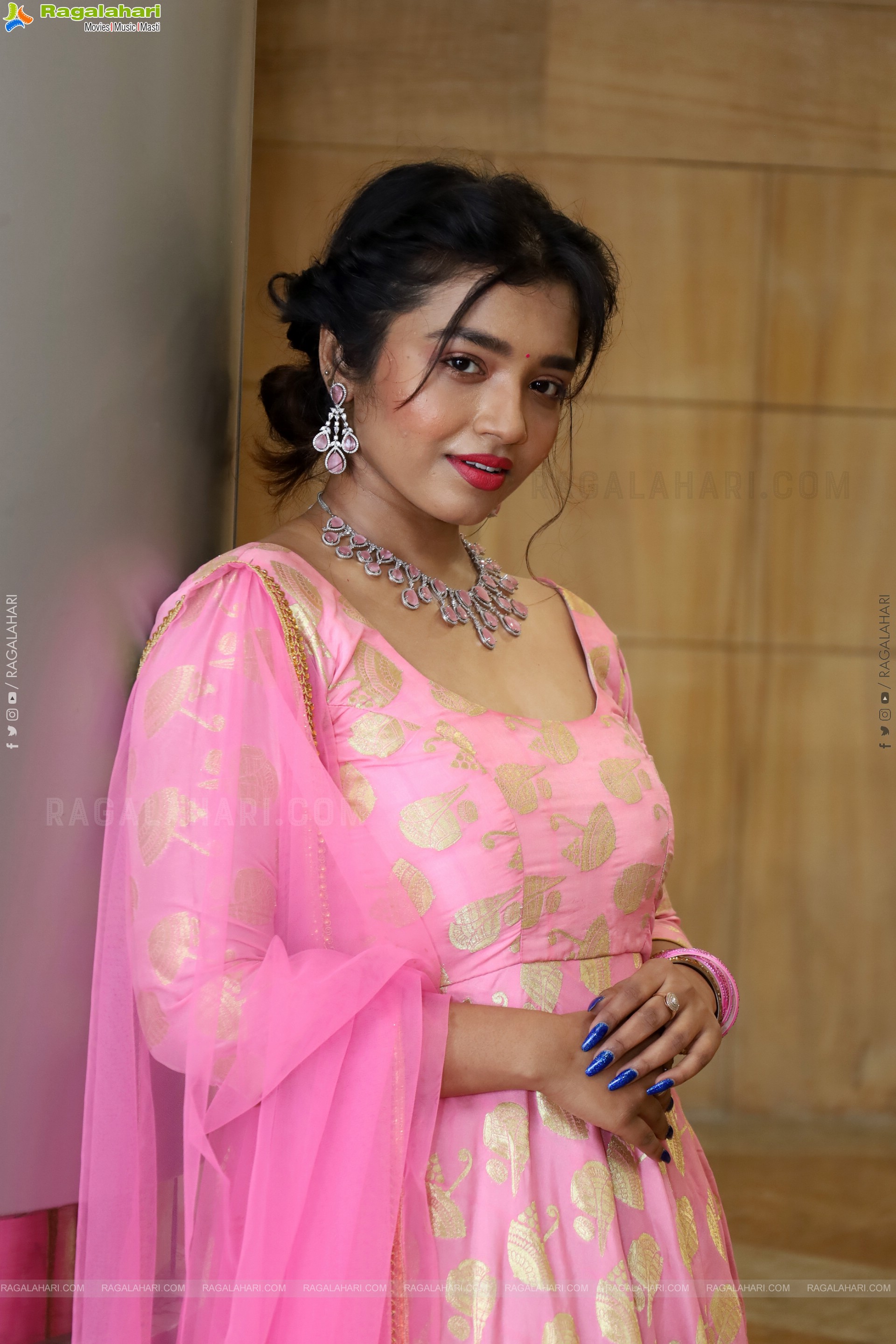 Kruthika Roy Latest Stills, HD Gallery