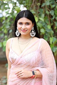 Mannara Chopra stills at Tiragabadara Saami Teaser Launch