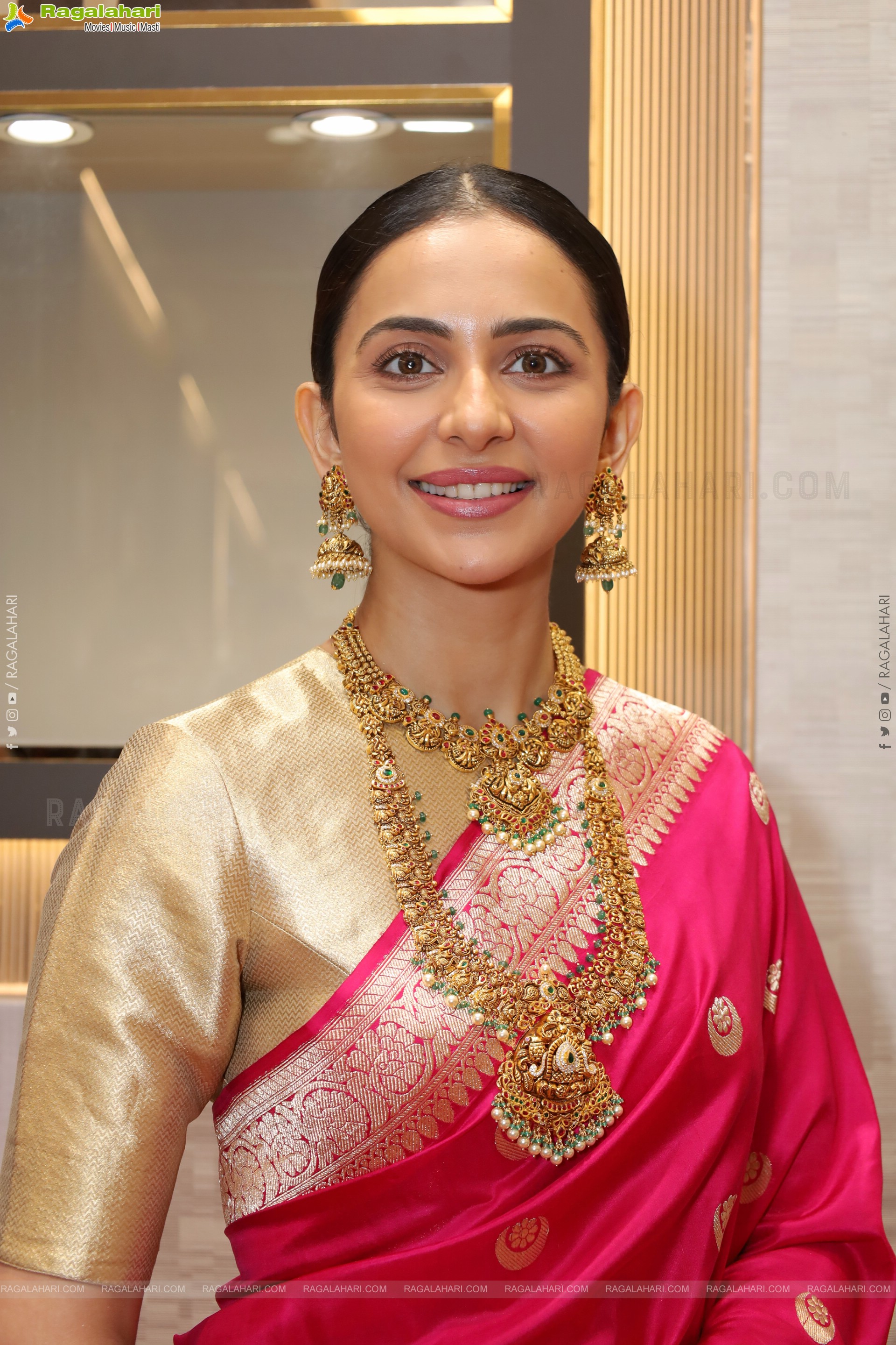 Rakul Preet Singh Latest Stills, HD Gallery