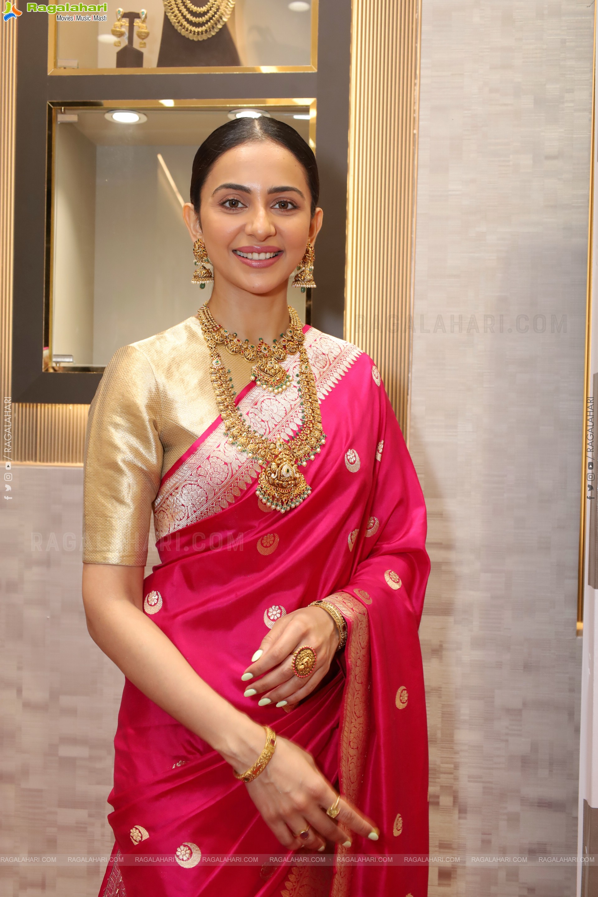 Rakul Preet Singh Latest Stills, HD Gallery