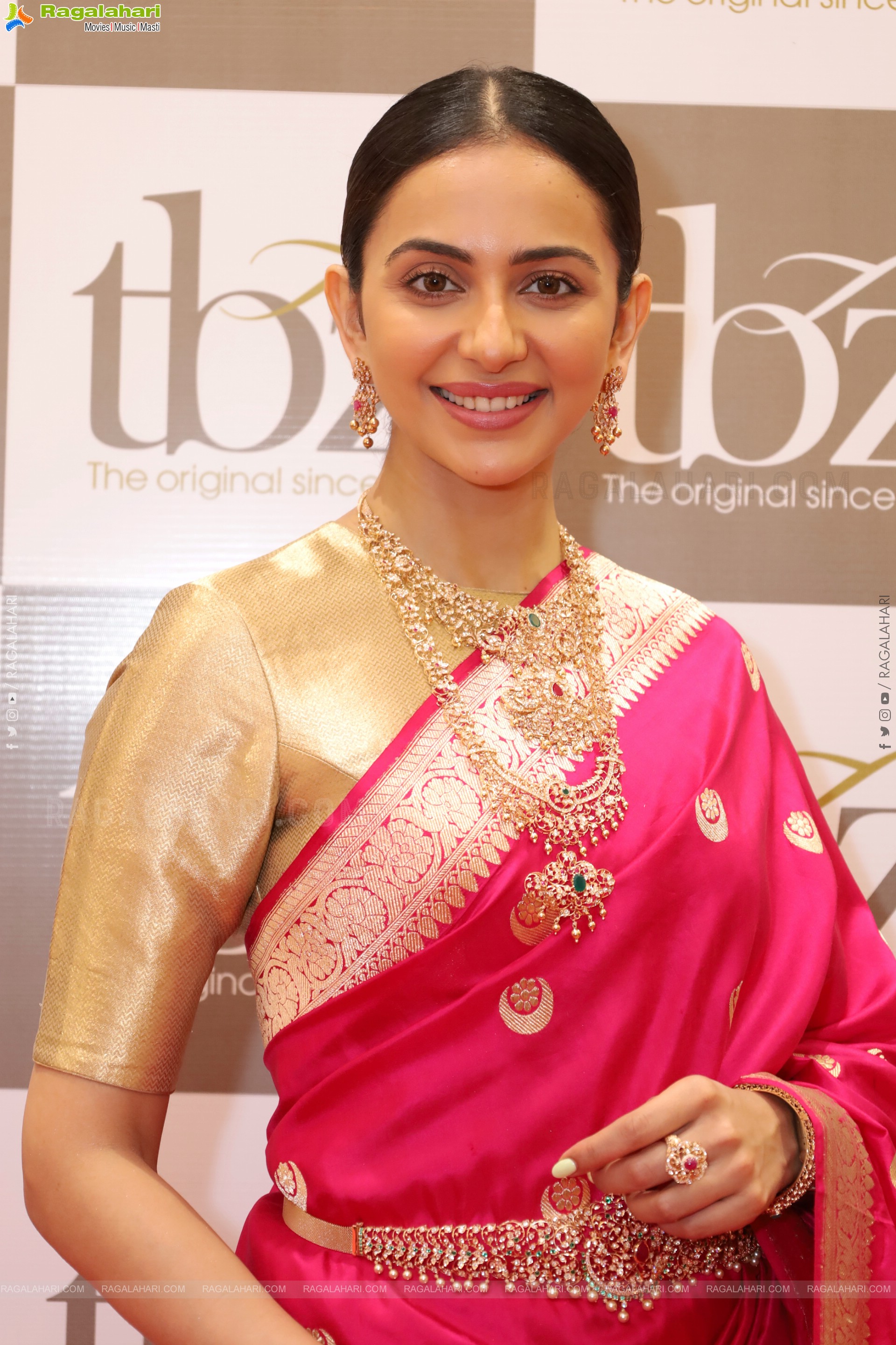 Rakul Preet Singh Latest Stills, HD Gallery