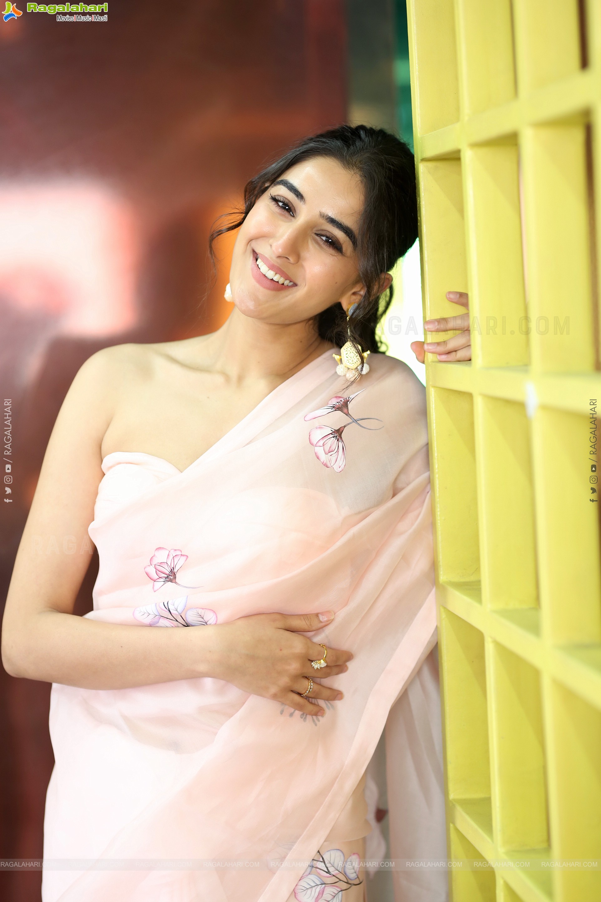 Sakshi Vaidya at Gandeevadhari Arjuna Interview, HD Gallery