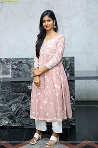 Shalini Kondepudi at Suhaas' Cable Reddy Movie Launch