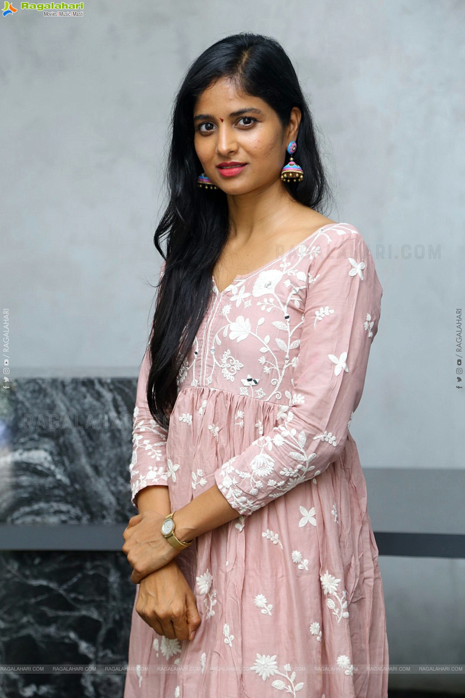 Shalini Kondepudi at Suhaas' Cable Reddy Movie Launch, HD Gallery