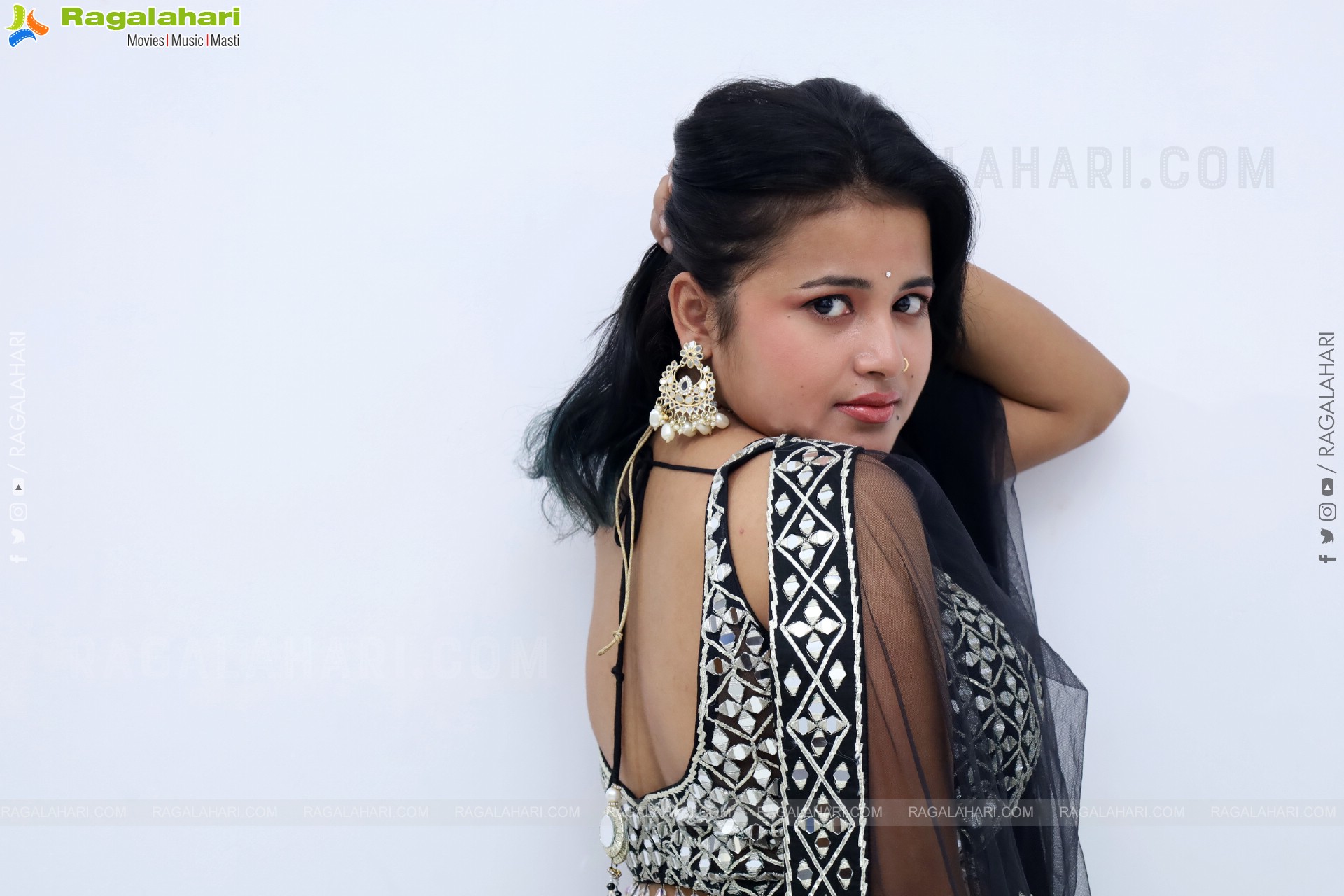 Aashi at Hi Life Fashion Showcase Event, HD Gallery