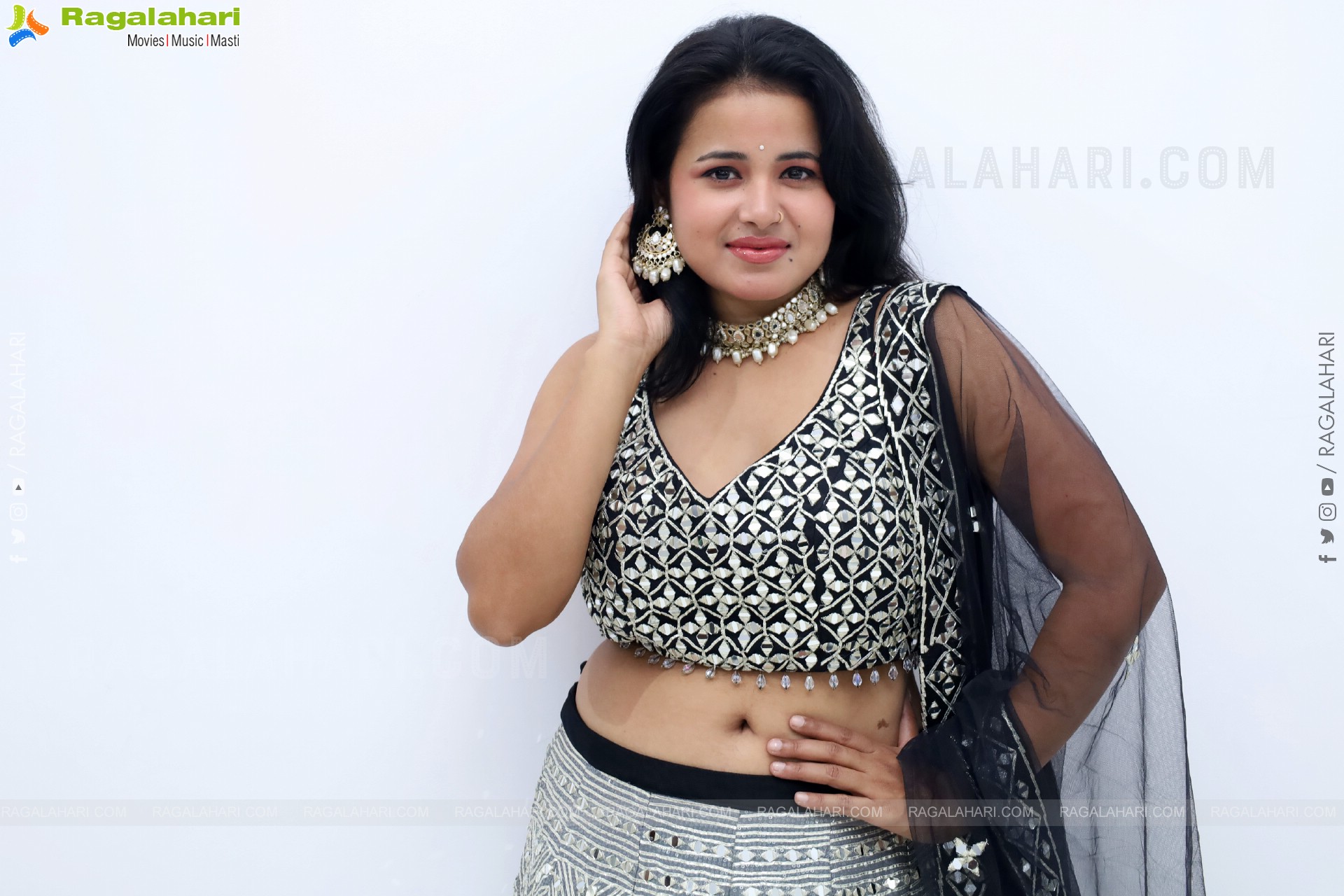 Aashi at Hi Life Fashion Showcase Event, HD Gallery