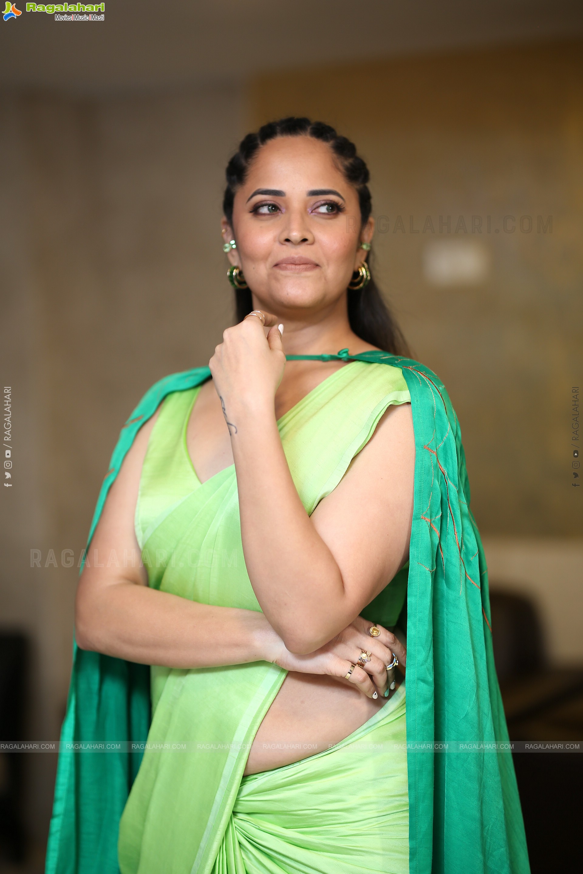 Anasuya at Simbaa Pre Release Event, HD Gallery