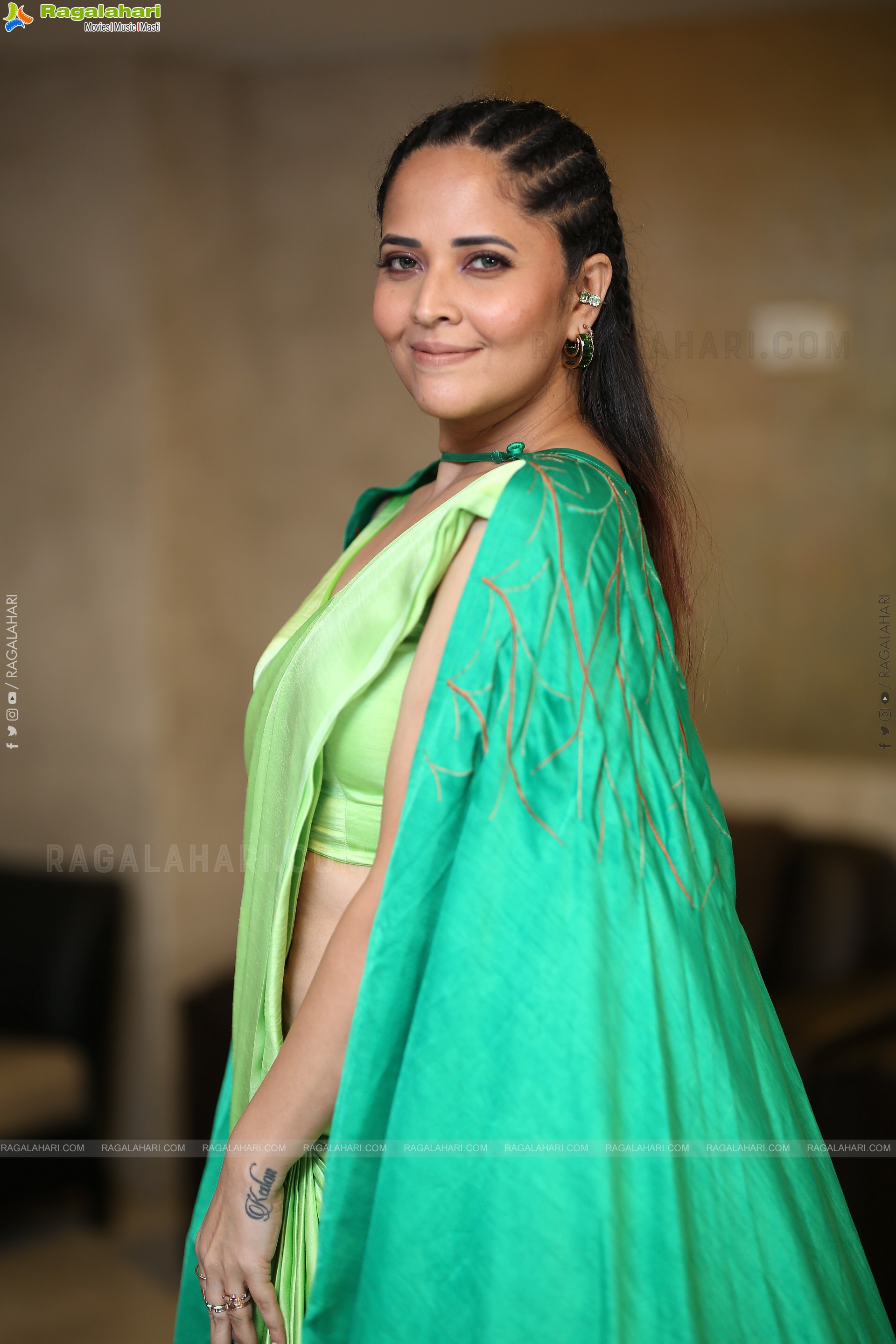 Anasuya at Simbaa Pre Release Event, HD Gallery