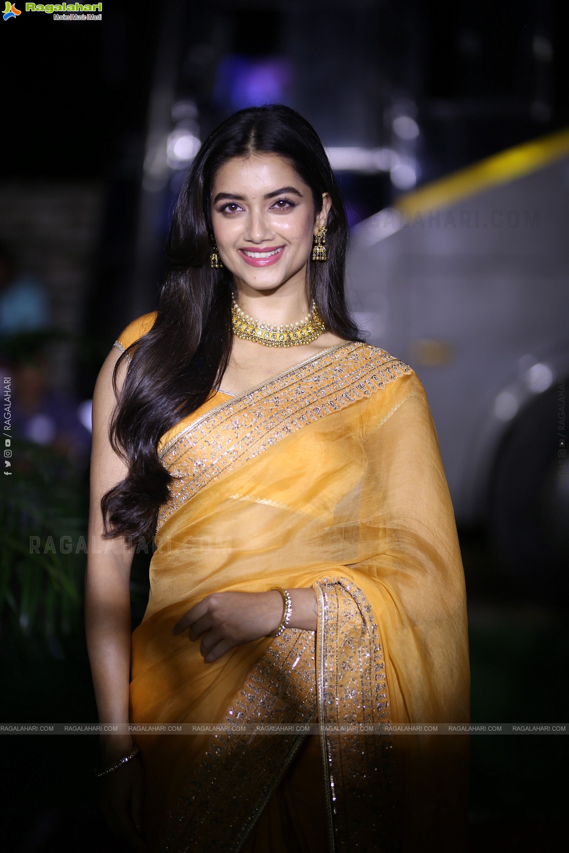 Bhagyashri Borse at Mr. Bachchan Pre Release Event, HD Gallery