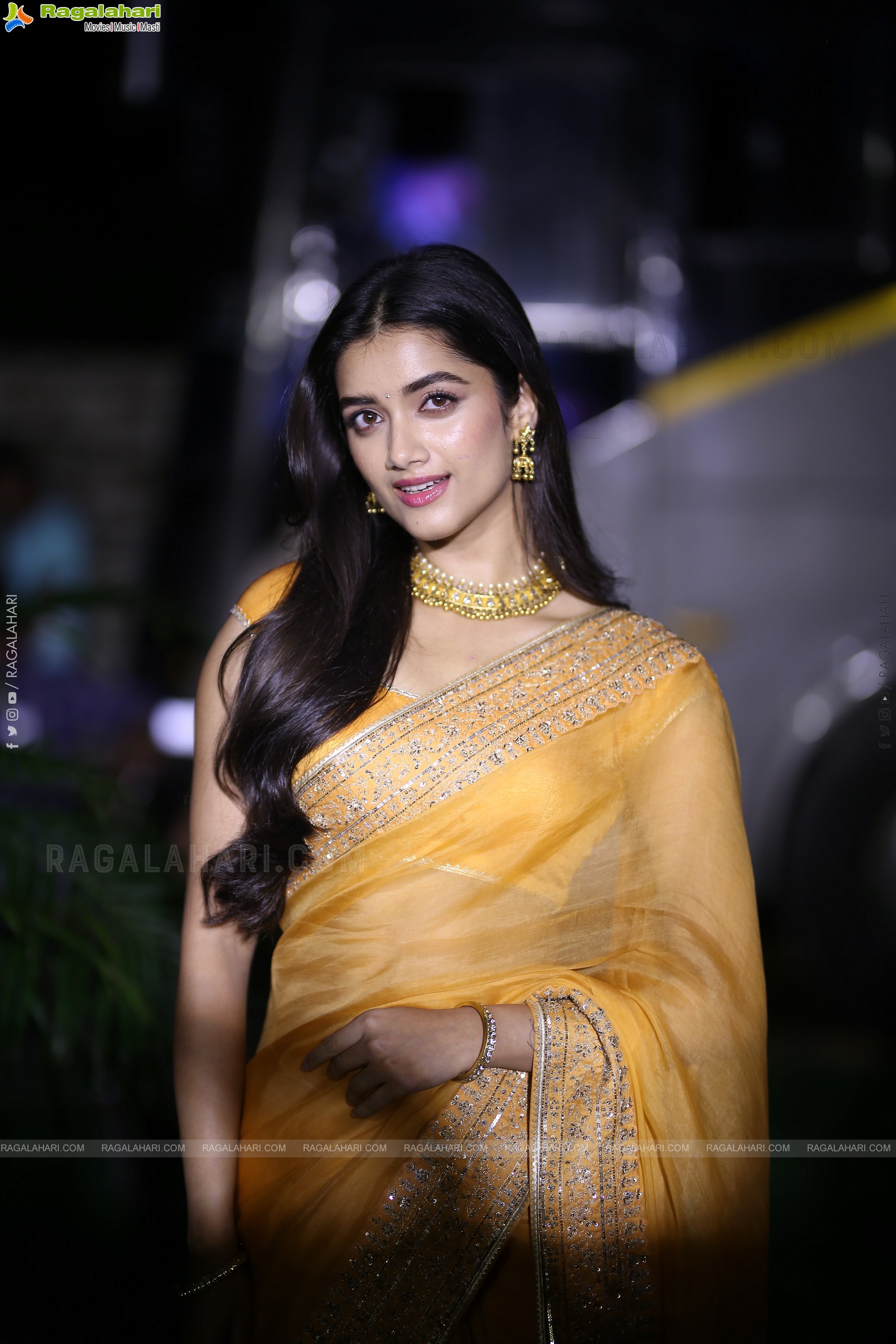 Bhagyashri Borse at Mr. Bachchan Pre Release Event, HD Gallery