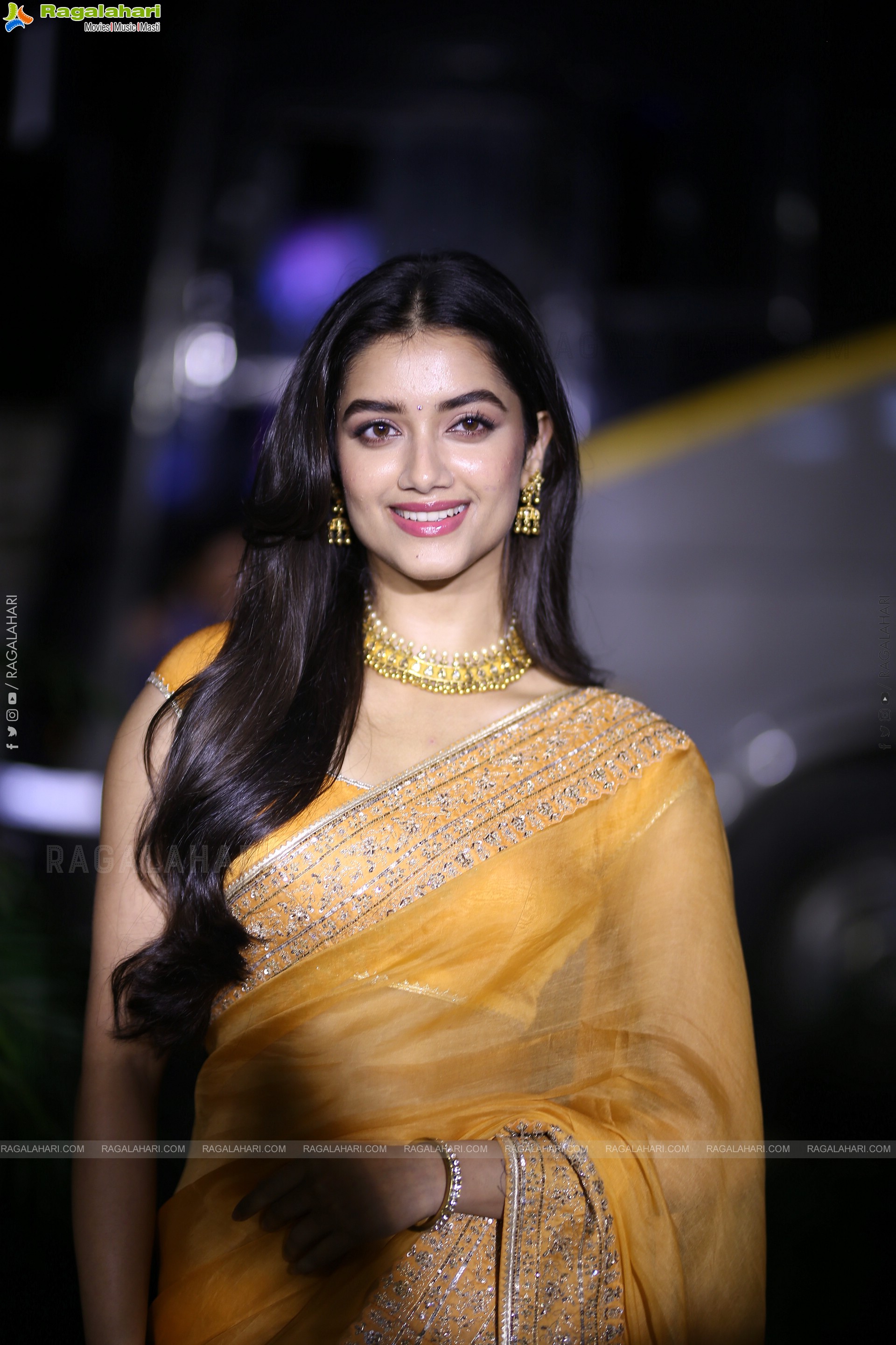 Bhagyashri Borse at Mr. Bachchan Pre Release Event, HD Gallery