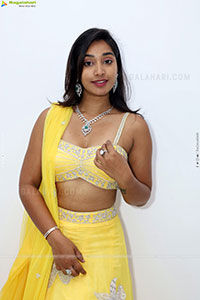 Chandu Charms Latest Stills, HD Gallery