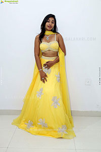 Chandu Charms Latest Stills, HD Gallery