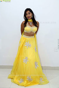 Chandu Charms Latest Stills, HD Gallery