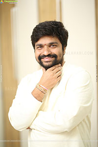 Director Anji at AAY Interview, HD Gallery 