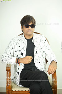 Harish Shankar at Mr Bachchan Interview, HD Gallery