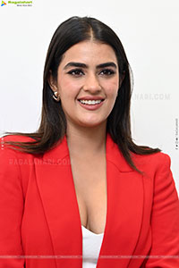 Kavya Thapar at Double Ismart Interview, HD Gallery