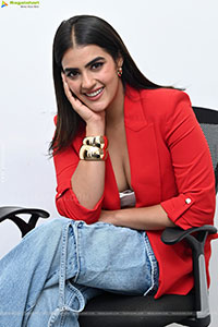 Kavya Thapar at Double Ismart Interview, HD Gallery