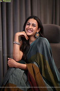 Niharika Konidela at Committee Kurrollu Interview