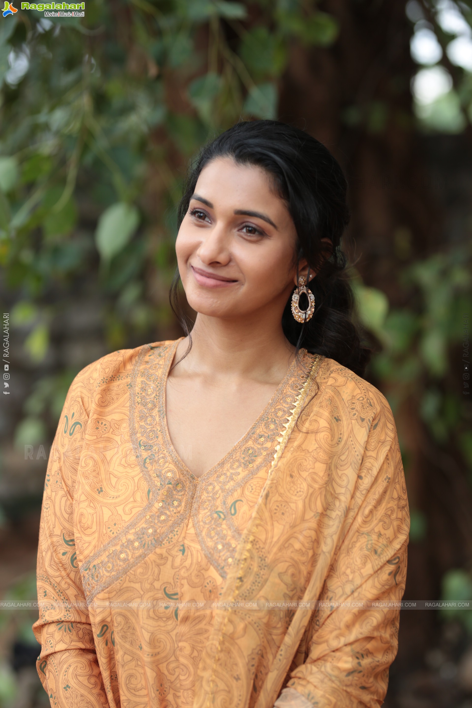 Priya Bhavani Shankar at Demonte Colony 2 Pre Release Event, HD Gallery