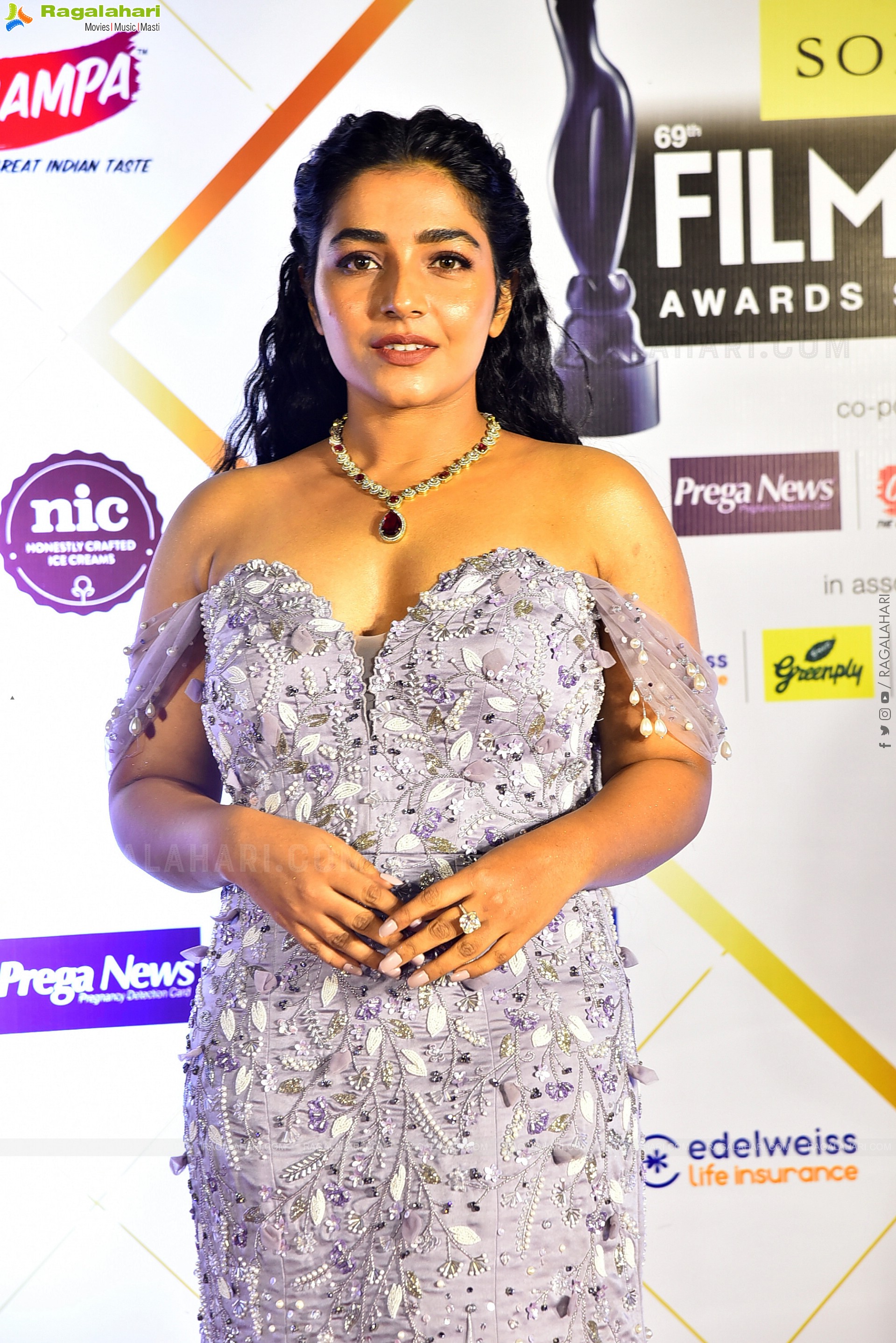 Rajisha Vijayan at Filmfare Awards Event, HD Gallery