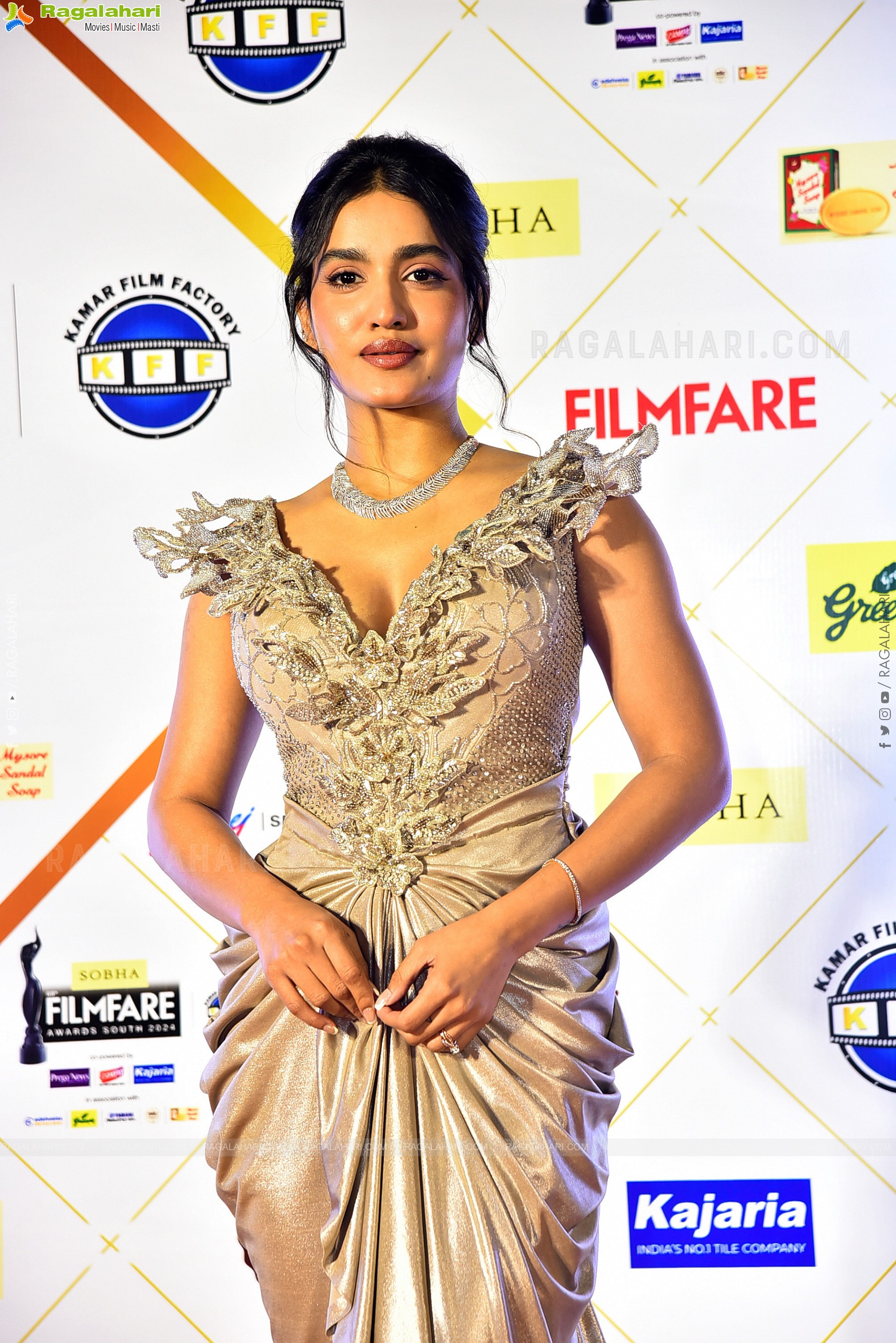 Saniya Iyappan at Filmfare Awards South, HD Gallery