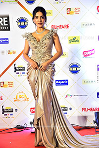 Saniya Iyappan at Filmfare Awards South, HD Gallery 