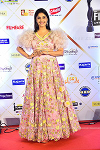 Surbhi Puranik at Film Fare Awards Event, HD Gallery