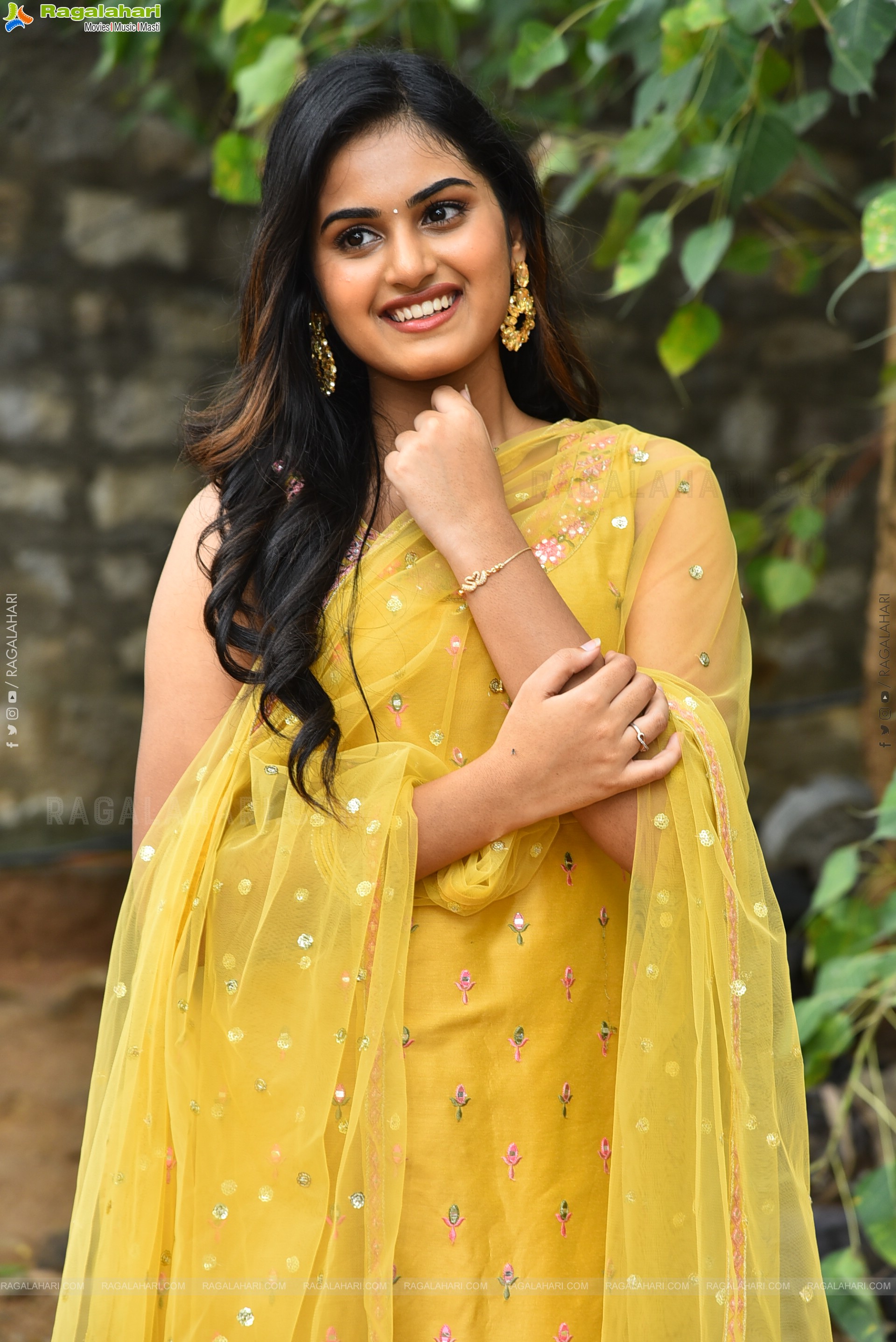 Vaishnavi Krishnamurthy at Manmayi Teaser Launch Event, HD Gallery