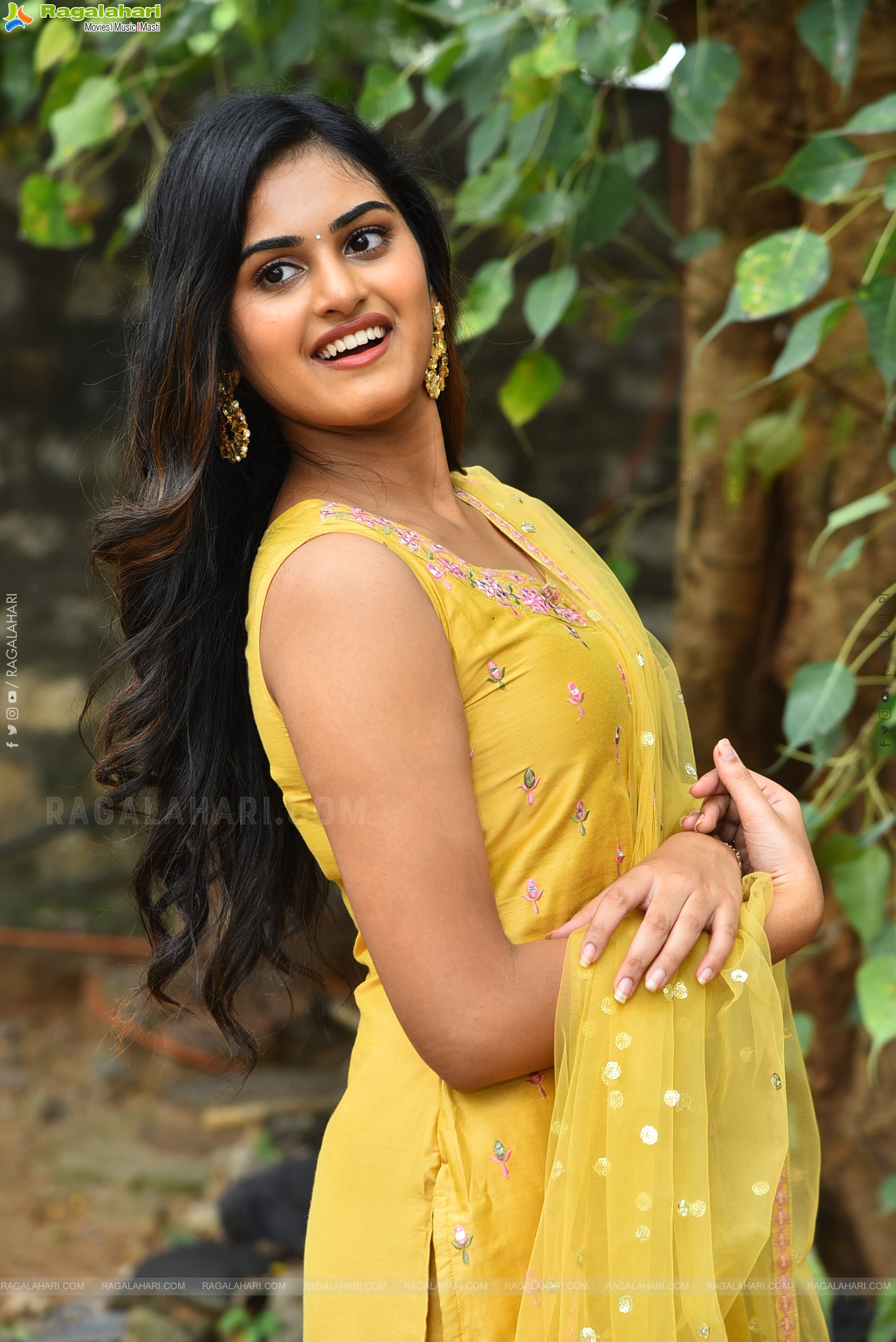 Vaishnavi Krishnamurthy at Manmayi Teaser Launch Event, HD Gallery