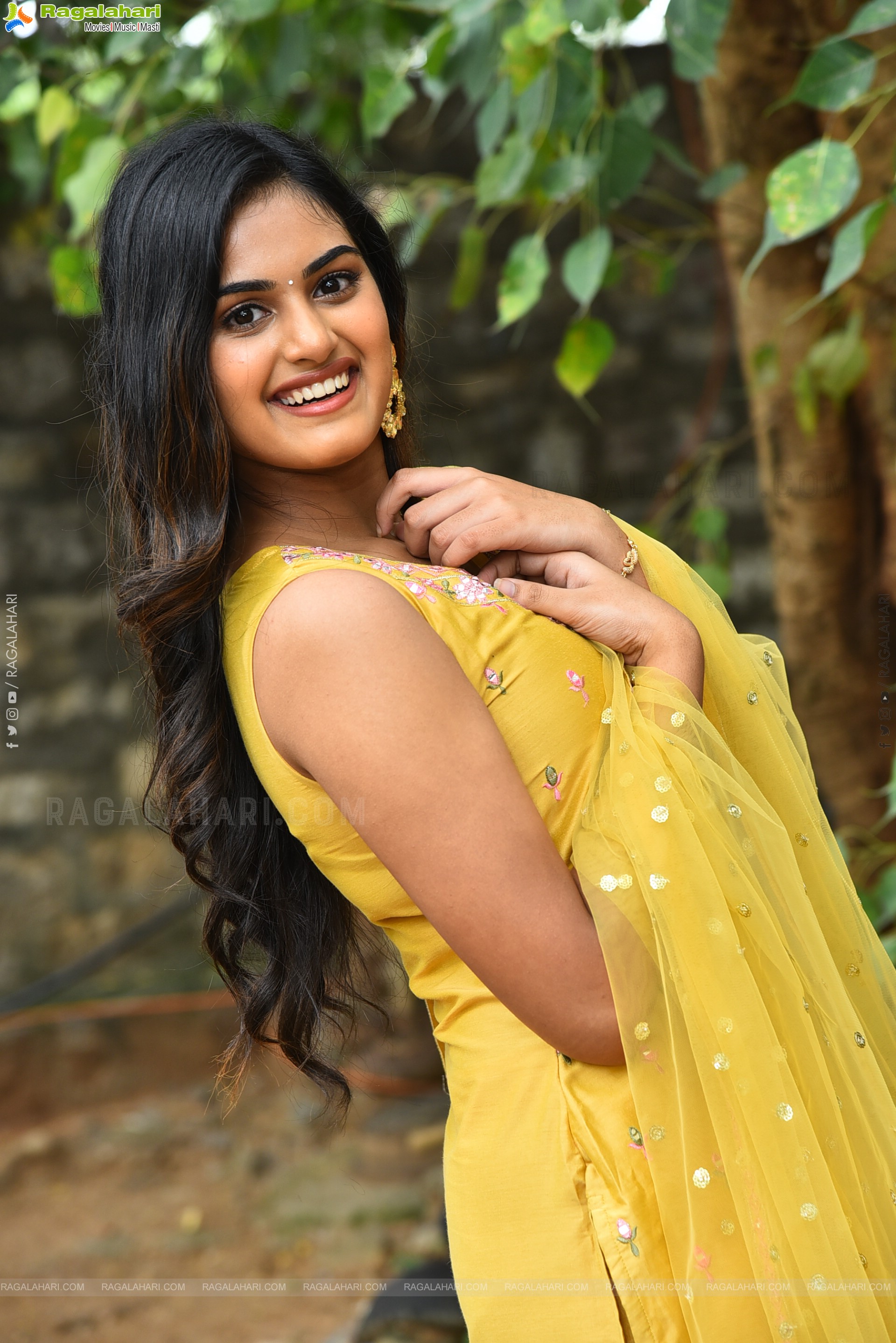 Vaishnavi Krishnamurthy at Manmayi Teaser Launch Event, HD Gallery